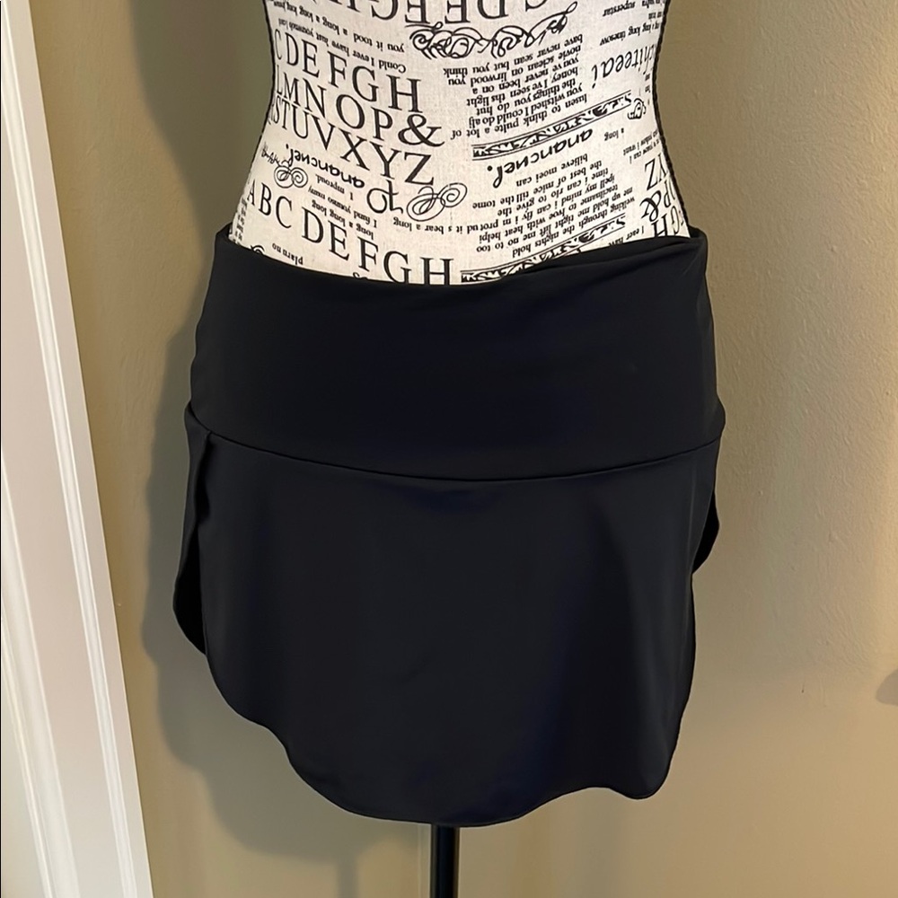 Mini Black Women's Skirt, Perfect Over Leggings, Size XL